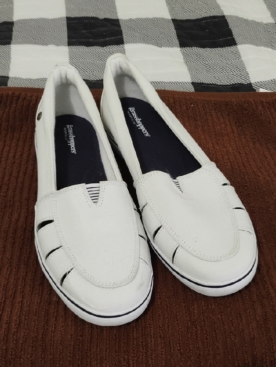 Skechers Shoes - Skechers Grasshopper Women's White Slip-On Tennis Shoes